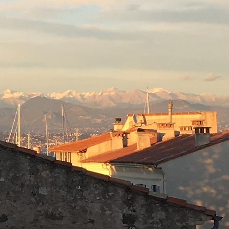 Light Filled Penthouse In Old Antibes. Heart Of The Riviera公寓 外观 照片