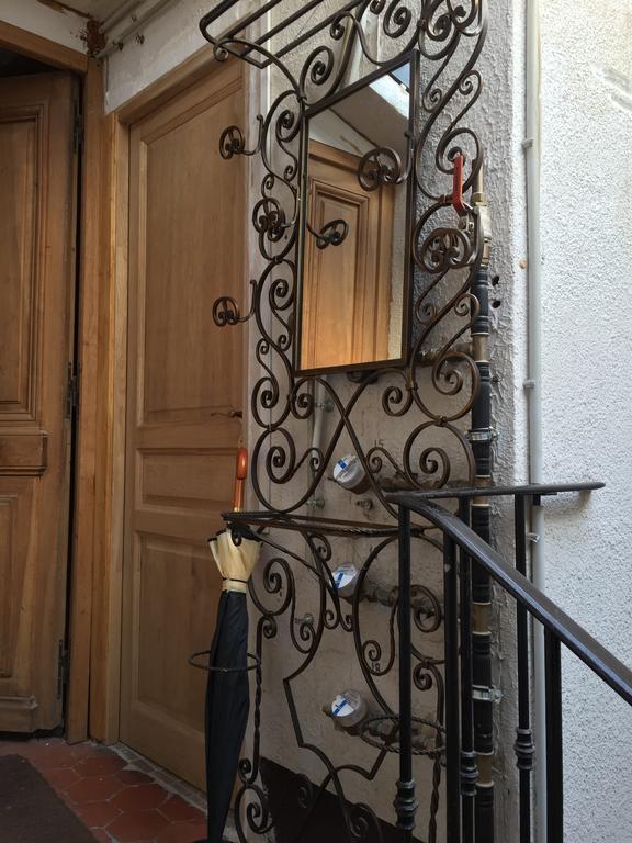Light Filled Penthouse In Old Antibes. Heart Of The Riviera公寓 外观 照片