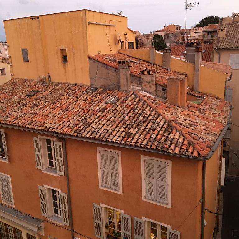 Light Filled Penthouse In Old Antibes. Heart Of The Riviera公寓 外观 照片