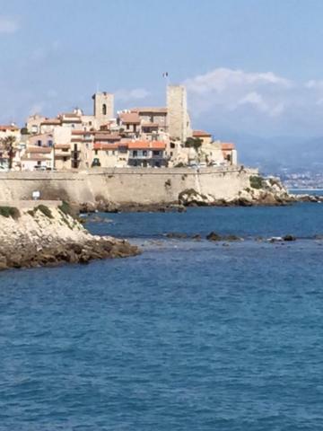 Light Filled Penthouse In Old Antibes. Heart Of The Riviera公寓 外观 照片
